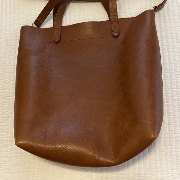 Used once!! Gorgeous bag!! - Picture 3 of 7